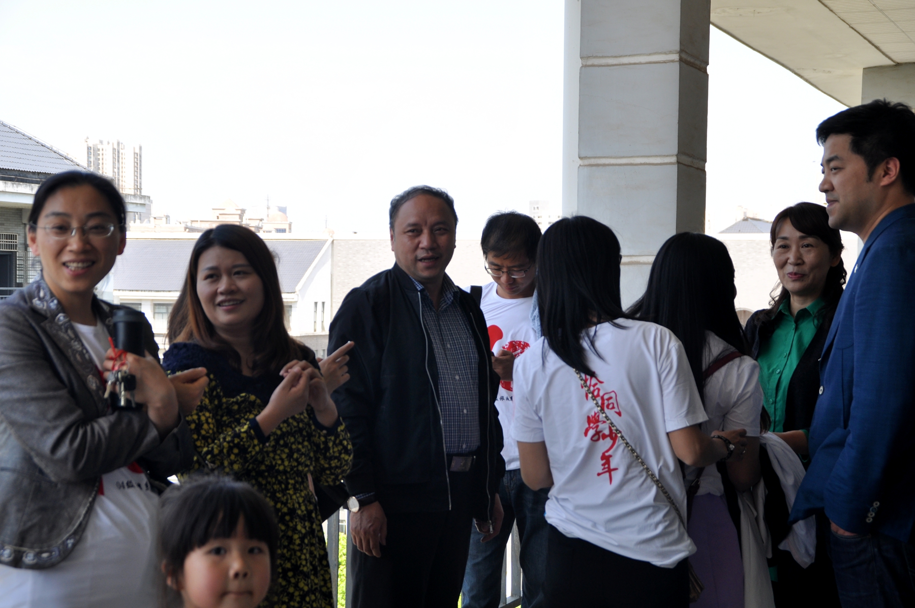 喜迎我校旅游系07届毕业生十周年返校 喜迎我校旅游系07届毕业生十周年返校